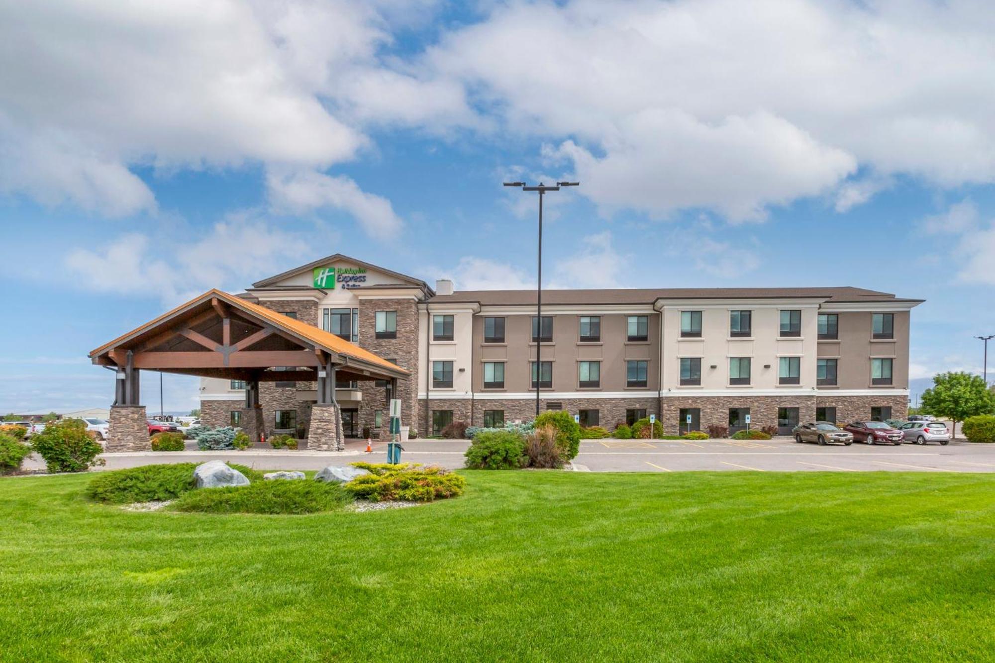 Holiday Inn Express Belgrade-Bozeman Area By Ihg Bagian luar foto
