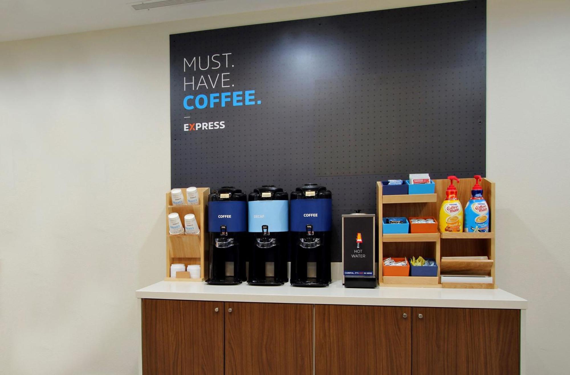 Holiday Inn Express Belgrade-Bozeman Area By Ihg Bagian luar foto