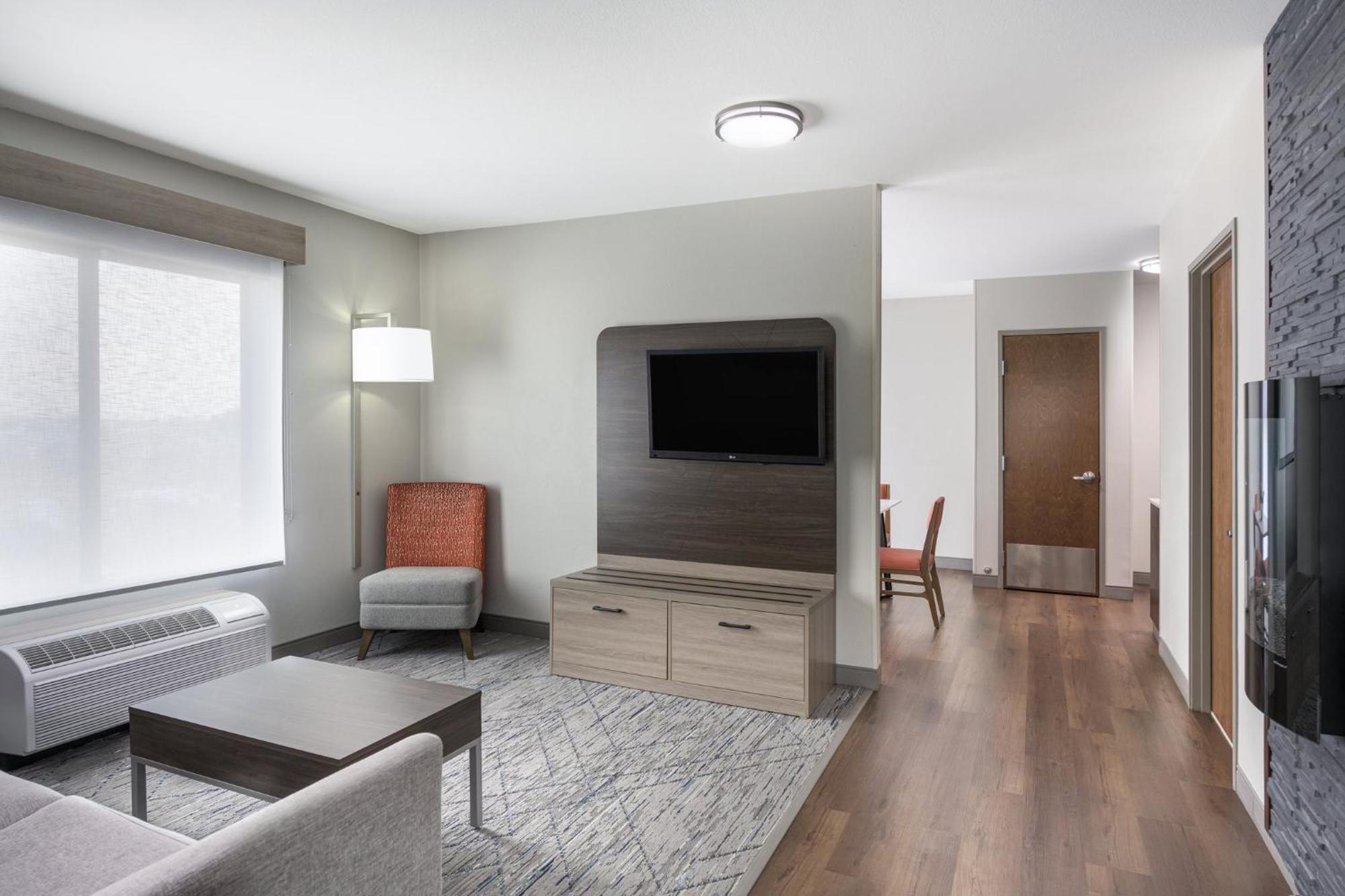 Holiday Inn Express Belgrade-Bozeman Area By Ihg Bagian luar foto